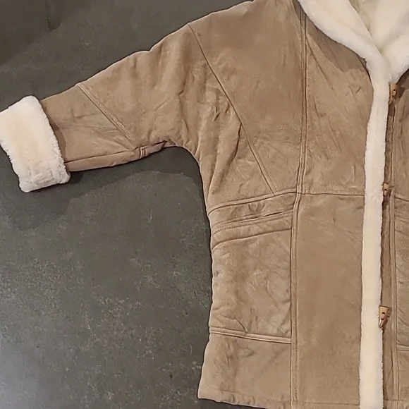 WILSONS LEATHER TAN SUEDE FAUX FUR LINED COAT WITH TOGGLE BUTTONS - Picture 6 of 11